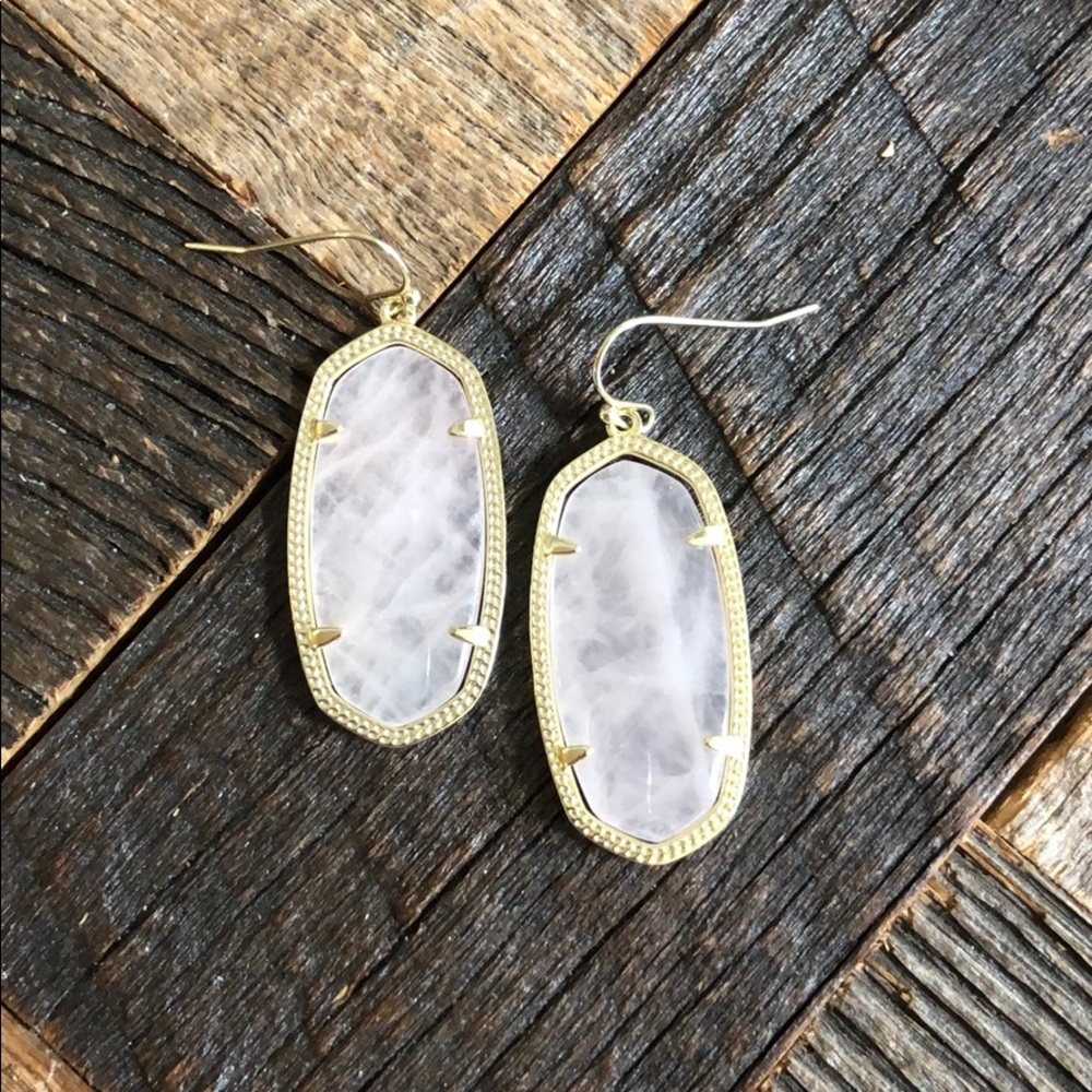 Kendra Scott blush pink and gold drop earrings.